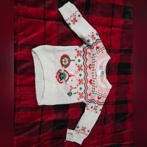 #946- new 18 months girl Yoda sweater